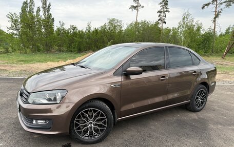 Volkswagen Polo VI (EU Market), 2016 год, 1 050 000 рублей, 2 фотография