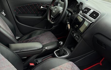 Volkswagen Polo VI (EU Market), 2016 год, 1 050 000 рублей, 15 фотография