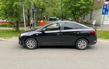 Hyundai Solaris II рестайлинг, 2021 год, 1 700 000 рублей, 3 фотография