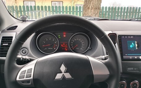 Mitsubishi Outlander III рестайлинг 3, 2010 год, 1 575 000 рублей, 8 фотография