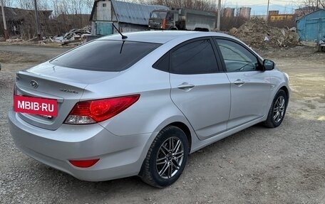 Hyundai Solaris II рестайлинг, 2012 год, 820 000 рублей, 3 фотография