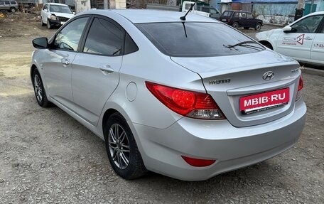 Hyundai Solaris II рестайлинг, 2012 год, 820 000 рублей, 4 фотография