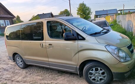 Hyundai H-1 II рестайлинг, 2011 год, 1 250 000 рублей, 7 фотография