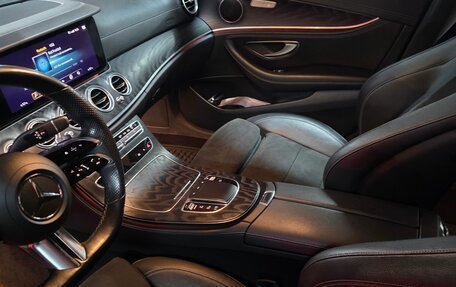 Mercedes-Benz E-Класс, 2020 год, 4 400 000 рублей, 5 фотография