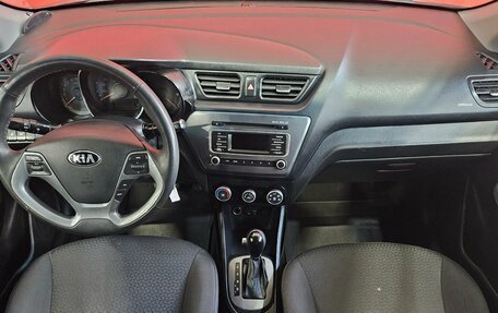 KIA Rio III рестайлинг, 2015 год, 1 099 000 рублей, 9 фотография