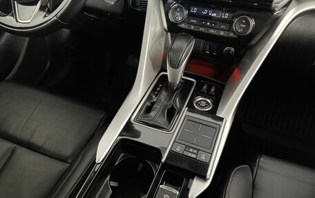 Mitsubishi Eclipse Cross, 2018 год, 1 950 000 рублей, 13 фотография
