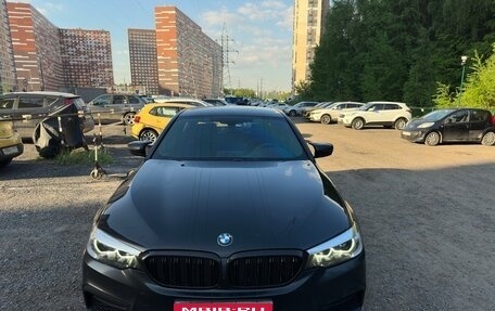 BMW 5 серия, 2019 год, 2 850 000 рублей, 1 фотография