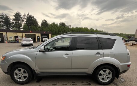 Mitsubishi Outlander III рестайлинг 3, 2011 год, 1 310 000 рублей, 9 фотография
