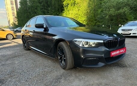 BMW 5 серия, 2019 год, 2 850 000 рублей, 2 фотография