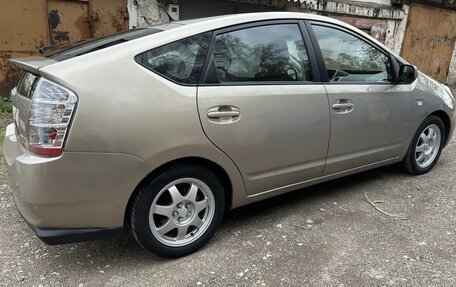 Toyota Prius, 2008 год, 930 000 рублей, 2 фотография