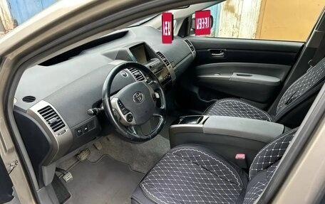 Toyota Prius, 2008 год, 930 000 рублей, 13 фотография