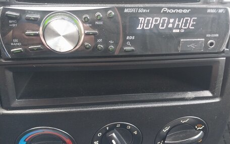 KIA Rio II, 2004 год, 330 000 рублей, 9 фотография