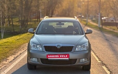 Skoda Octavia, 2011 год, 809 000 рублей, 2 фотография