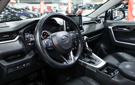 Toyota RAV4, 2021 год, 3 399 000 рублей, 16 фотография