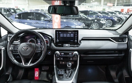 Toyota RAV4, 2021 год, 3 399 000 рублей, 14 фотография