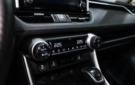 Toyota RAV4, 2021 год, 3 399 000 рублей, 21 фотография