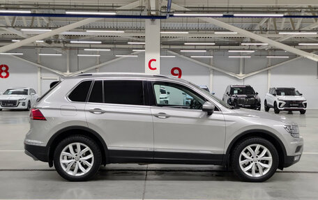 Volkswagen Tiguan II, 2017 год, 2 555 000 рублей, 5 фотография