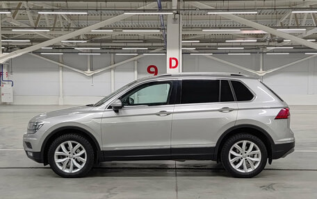 Volkswagen Tiguan II, 2017 год, 2 555 000 рублей, 10 фотография