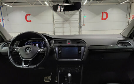 Volkswagen Tiguan II, 2017 год, 2 555 000 рублей, 17 фотография