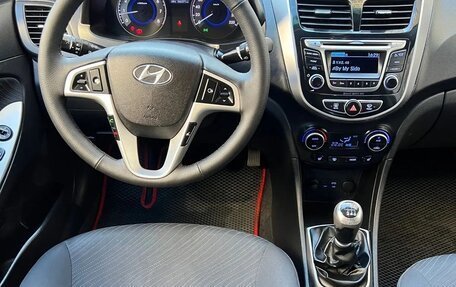 Hyundai Solaris II рестайлинг, 2015 год, 857 000 рублей, 12 фотография