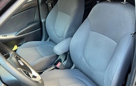 Hyundai Solaris II рестайлинг, 2015 год, 857 000 рублей, 16 фотография