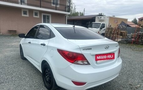 Hyundai Solaris II рестайлинг, 2013 год, 720 000 рублей, 6 фотография