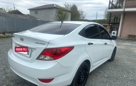 Hyundai Solaris II рестайлинг, 2013 год, 720 000 рублей, 4 фотография