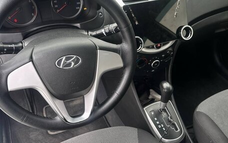 Hyundai Solaris II рестайлинг, 2013 год, 720 000 рублей, 10 фотография