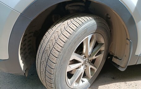 Hyundai Santa Fe III рестайлинг, 2013 год, 1 750 000 рублей, 23 фотография