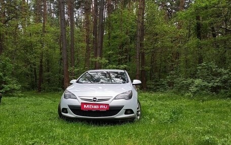 Opel Astra J, 2011 год, 710 000 рублей, 2 фотография