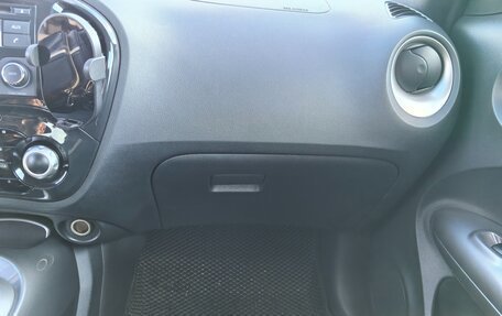 Nissan Juke II, 2011 год, 900 000 рублей, 20 фотография