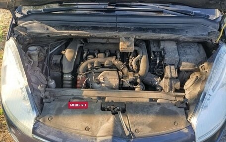 Citroen C4 Picasso II рестайлинг, 2011 год, 430 000 рублей, 16 фотография