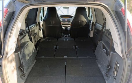 Citroen C4 Picasso II рестайлинг, 2011 год, 430 000 рублей, 38 фотография