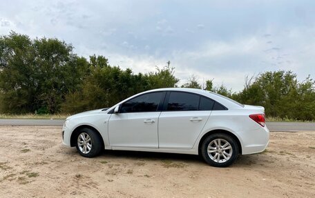 Chevrolet Cruze II, 2013 год, 735 000 рублей, 2 фотография