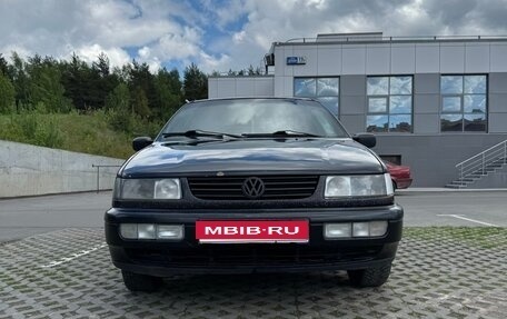 Volkswagen Passat B4, 1995 год, 165 000 рублей, 1 фотография