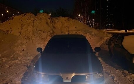 Mitsubishi Carisma I, 1999 год, 320 000 рублей, 1 фотография