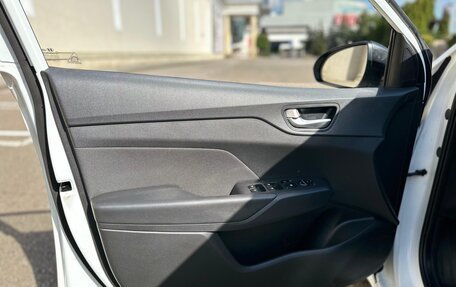 Hyundai Solaris II рестайлинг, 2018 год, 1 400 000 рублей, 22 фотография
