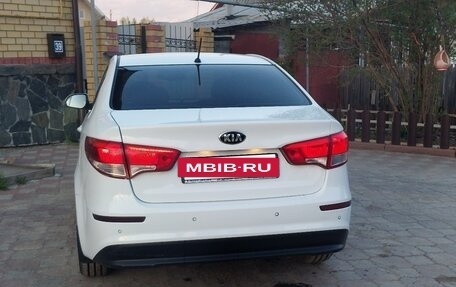 KIA Rio III рестайлинг, 2016 год, 1 100 000 рублей, 3 фотография