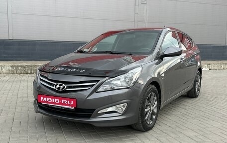 Hyundai Solaris II рестайлинг, 2015 год, 985 000 рублей, 3 фотография