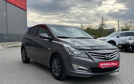 Hyundai Solaris II рестайлинг, 2015 год, 985 000 рублей, 11 фотография