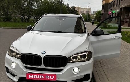 BMW X5, 2017 год, 4 050 000 рублей, 2 фотография