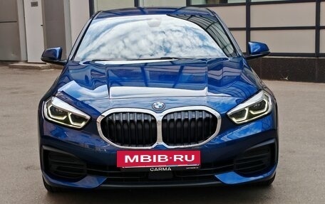 BMW 1 серия, 2020 год, 2 990 000 рублей, 4 фотография