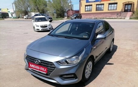 Hyundai Solaris II рестайлинг, 2018 год, 1 170 000 рублей, 1 фотография