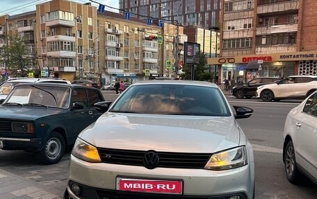 Volkswagen Jetta VI, 2011 год, 1 480 000 рублей, 1 фотография