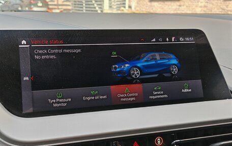 BMW 1 серия, 2020 год, 2 990 000 рублей, 19 фотография