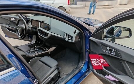 BMW 1 серия, 2020 год, 2 990 000 рублей, 24 фотография