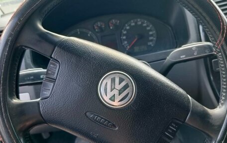 Volkswagen Multivan T5, 2003 год, 950 000 рублей, 13 фотография