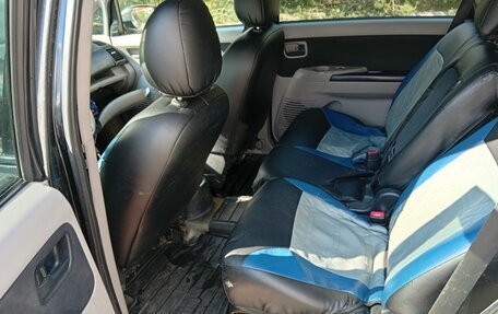 Mitsubishi Grandis, 2007 год, 215 000 рублей, 11 фотография
