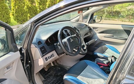 Mitsubishi Grandis, 2007 год, 215 000 рублей, 13 фотография