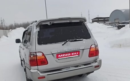 Toyota Land Cruiser 100 рестайлинг 2, 2002 год, 1 800 000 рублей, 4 фотография